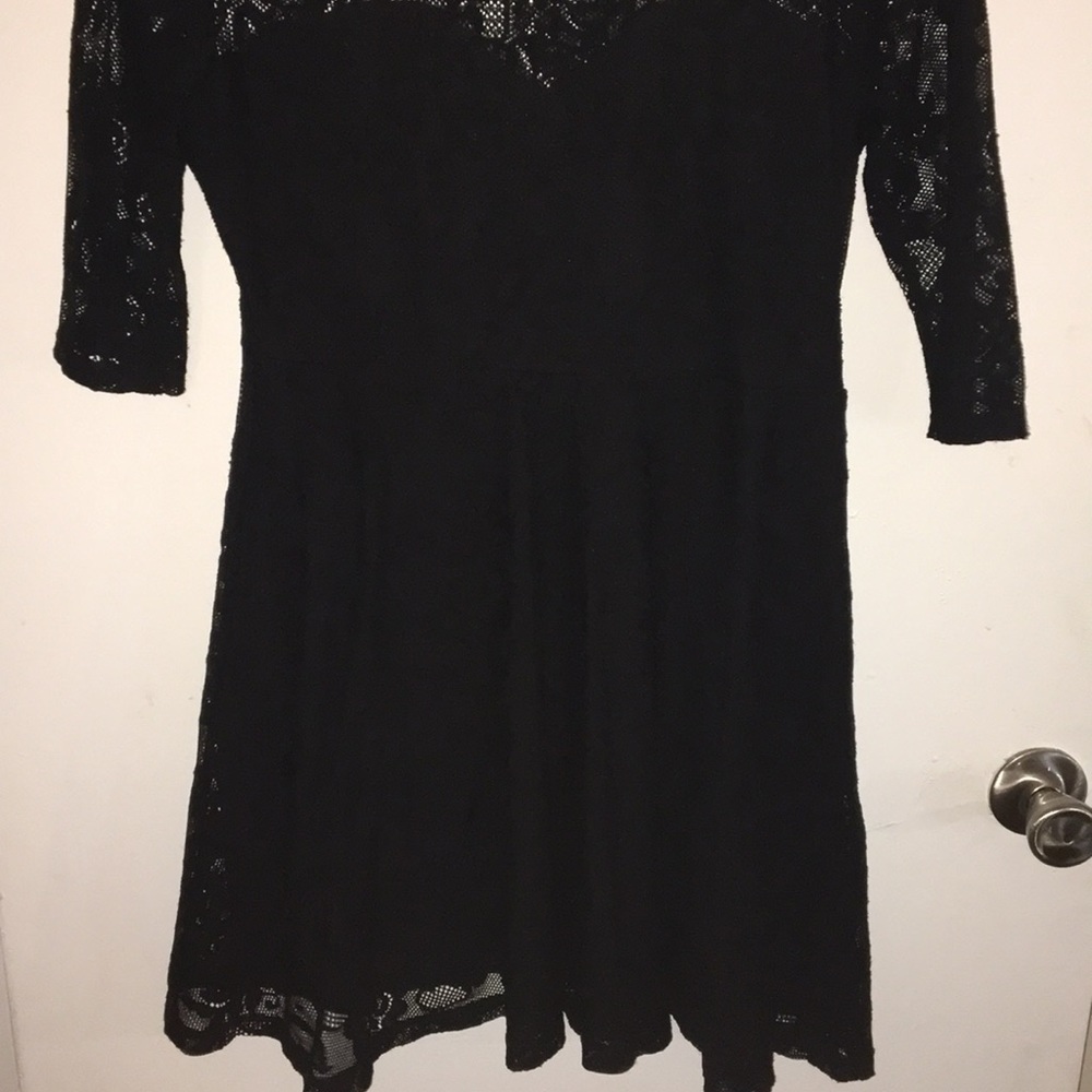 Black lace mini dress - Picture 2 of 3